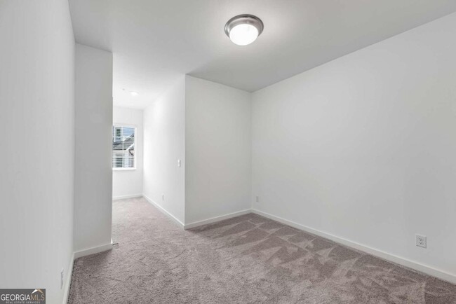 Building Photo - 501 Burton Dr