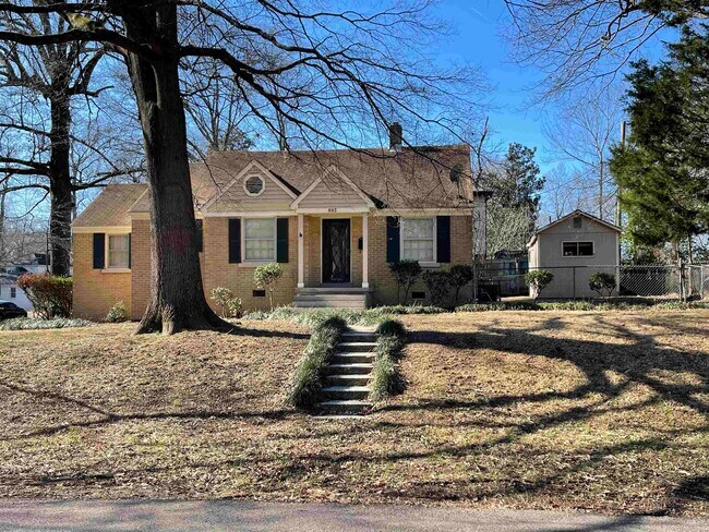 Building Photo - 885 Echles St