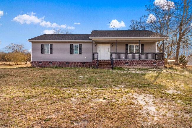 Primary Photo - NEWLY RENOVATED 3 BR , 2 BA HOME *SPRING C...