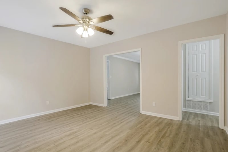 Building Photo - 4164 Forest Ct