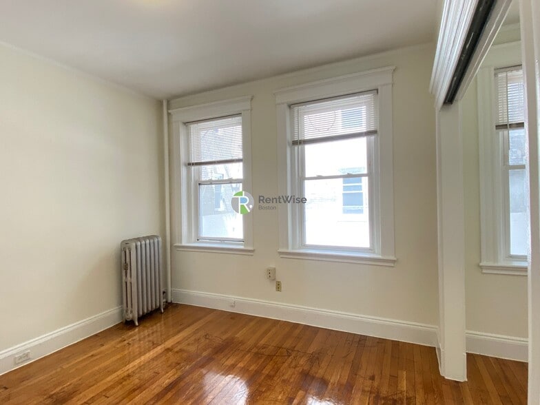 Building Photo - 6 Orkney Rd