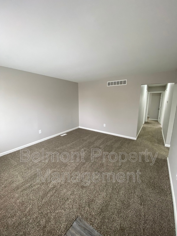 Building Photo - 11020 Hupp Ave