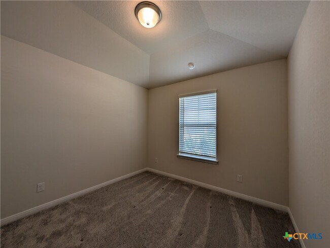 Building Photo - 3069 Charyn Wy
