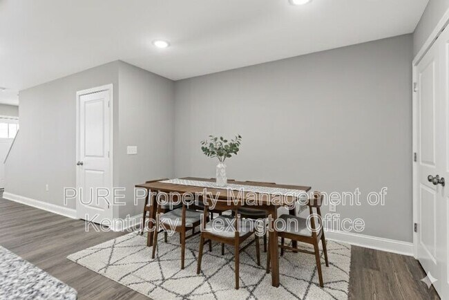 Building Photo - 1048 Judah Bear Blvd