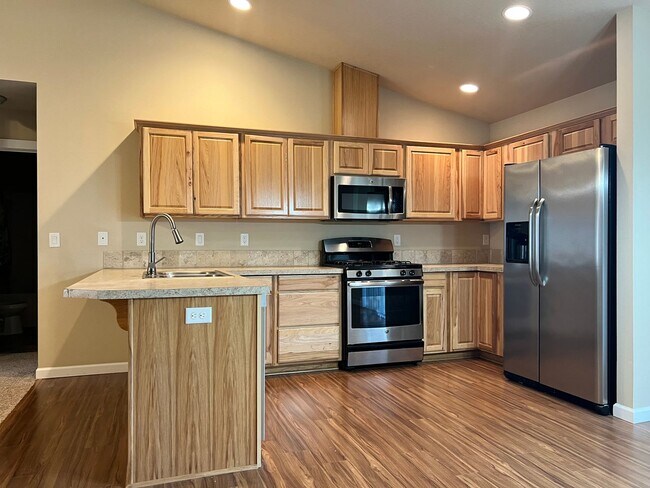 Building Photo - 183 E Jadon Dr