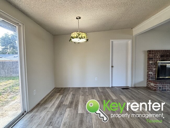 Building Photo - Charming 3-Bedroom Home for Rent in Federa...