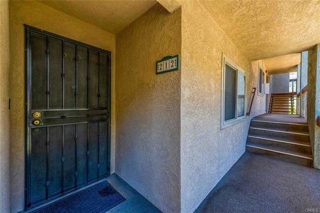 Building Photo - Resort-Style Living in Signal Hill - 2 Bed/2 Bath Condo for Lease