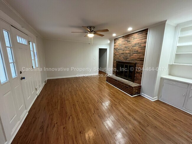 Building Photo - 7622 Helmdale Ave