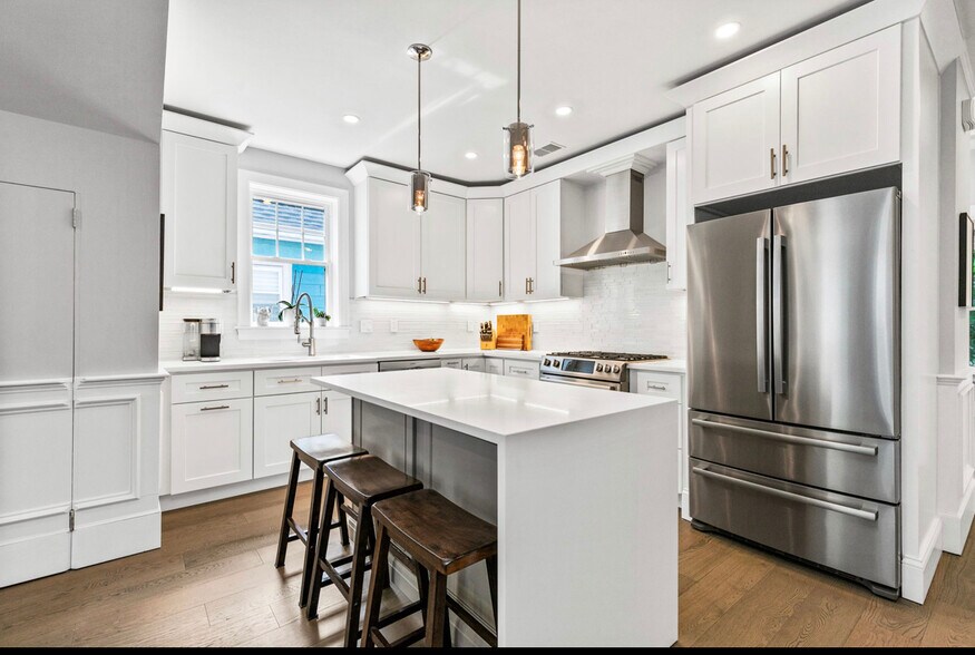 Building Photo - 84 Flint St