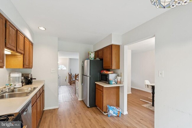 Building Photo - 4262 Fox Lake Dr