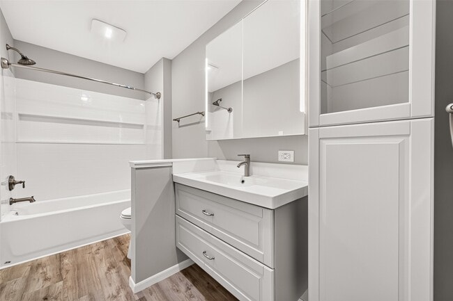 Building Photo - 2103 Winged Foot Dr