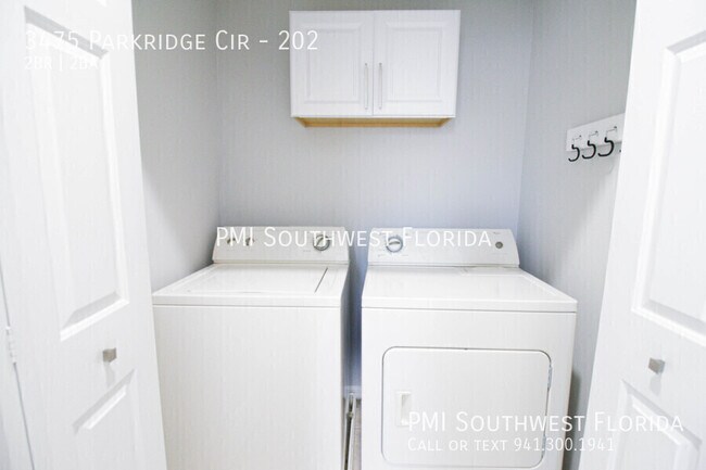 Building Photo - 3475 Parkridge Cir