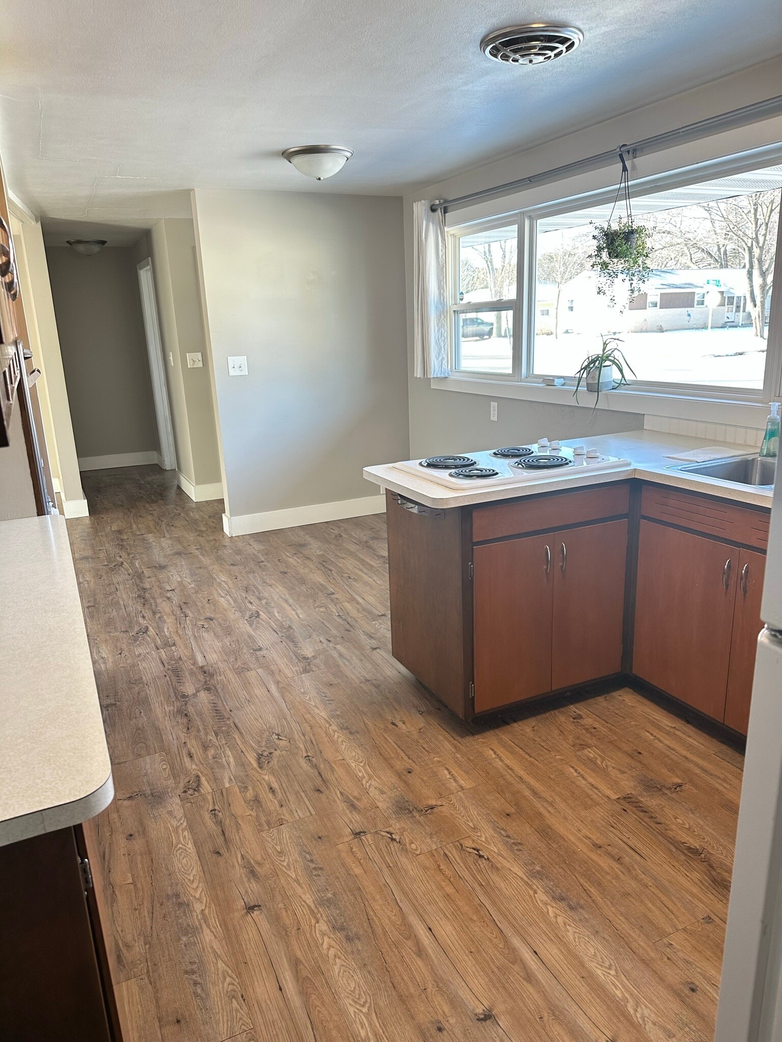 Building Photo - 2316 S Carpenter St