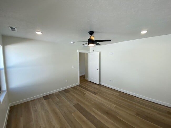 Building Photo - Newer construction - 3 bedroom- 2 bath Single Family Home