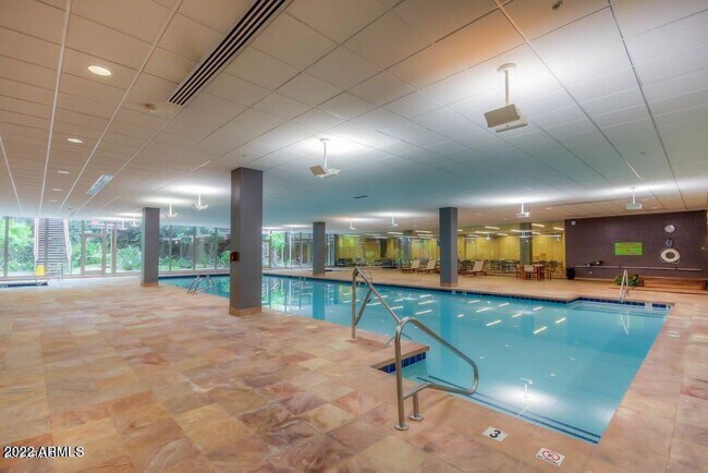 Building Photo - 7161 E Rancho Vista Dr