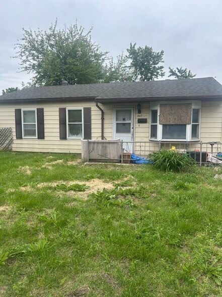 Building Photo - 608 St Monica Dr