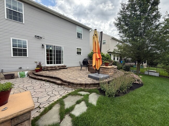 Building Photo - Brynwood Single Family Home