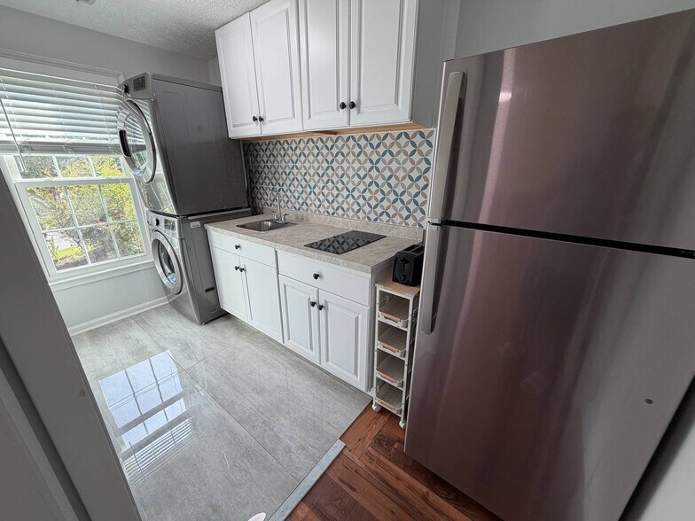 Building Photo - 1772 Ascot Run NW