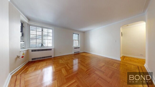 Primary Photo - 1 Jane St