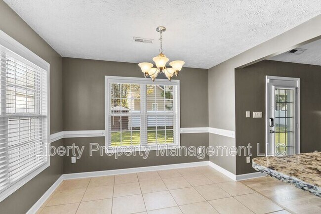 Building Photo - 189 Marquis Dr
