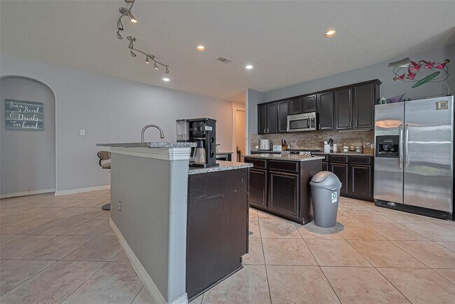 Building Photo - 6142 Harmony Park Lane