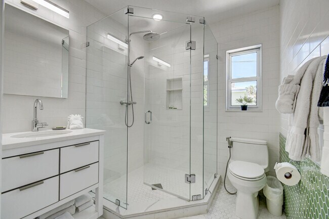 Building Photo - 309 Rilyn Dr