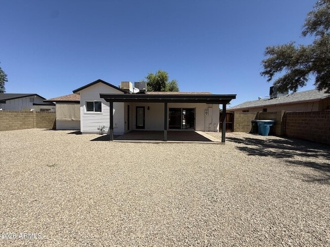 Building Photo - 3321 W Cholla St