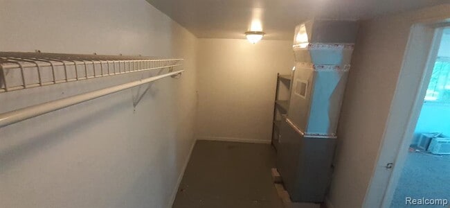 Building Photo - 965 Walton - Studio