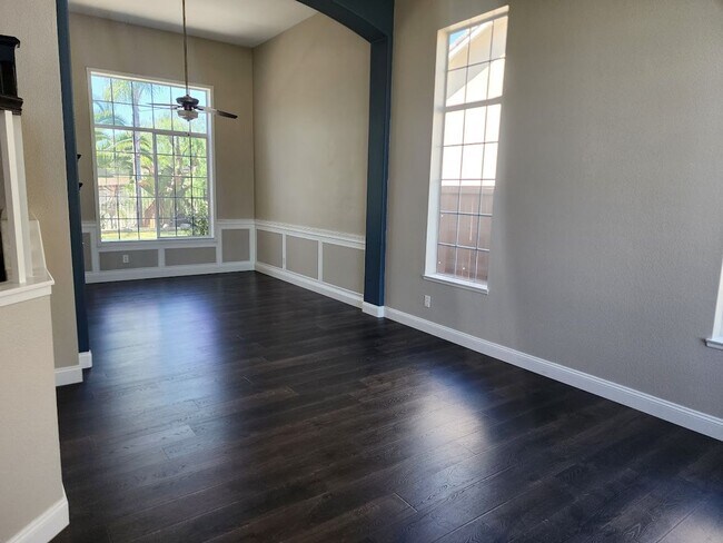 Building Photo - Gorgeous 4 Bedroom/3 Bath Home in South Temecula!