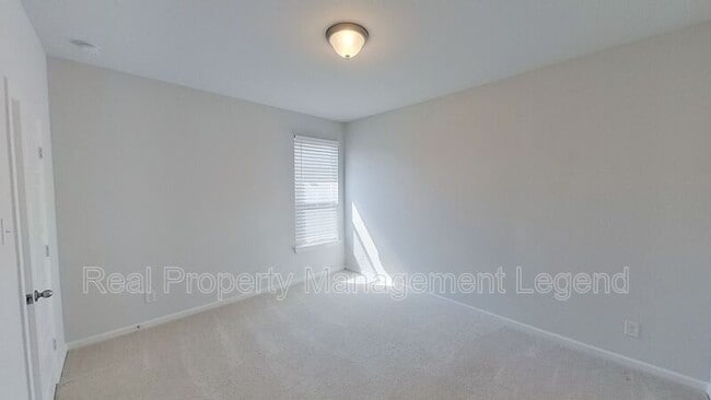 Building Photo - 442 Diamond Creek Dr