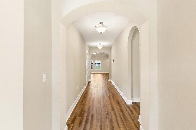 Building Photo - 24 Mozart Ln