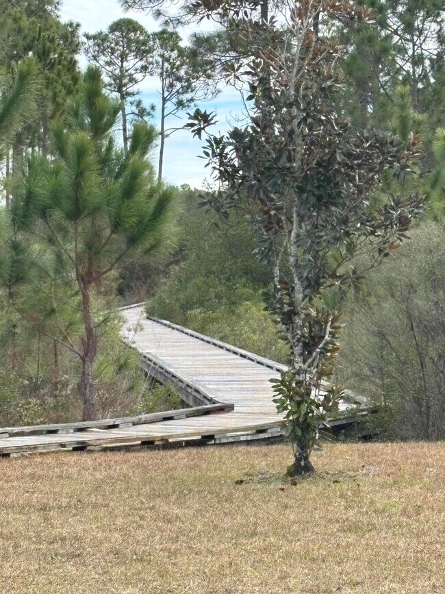 Building Photo - 166 Crossing Ln