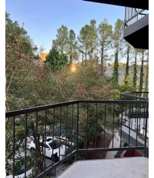Building Photo - 2840 Peachtree Rd