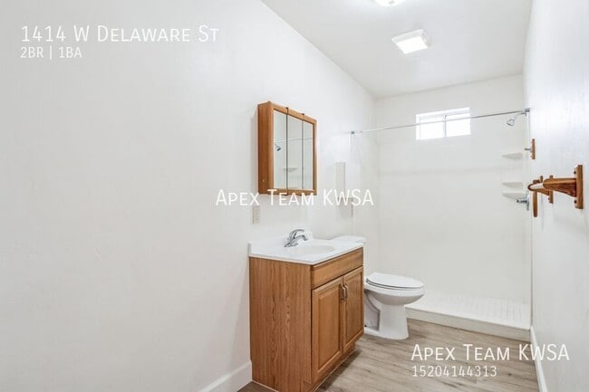 Building Photo - 1414 W Delaware St