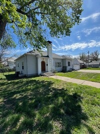 Building Photo - 3140 N 48th St