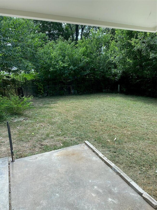 Building Photo - 6109 Glen Meadow Dr