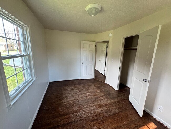 Building Photo - 3/1 House in Shelby, NC