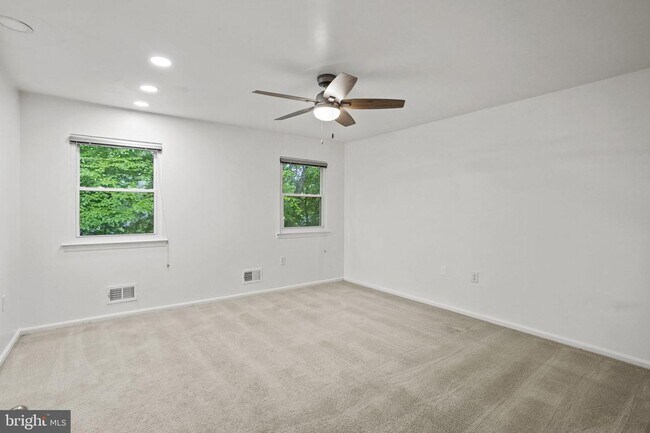 Building Photo - 9086 Brook Ford Rd