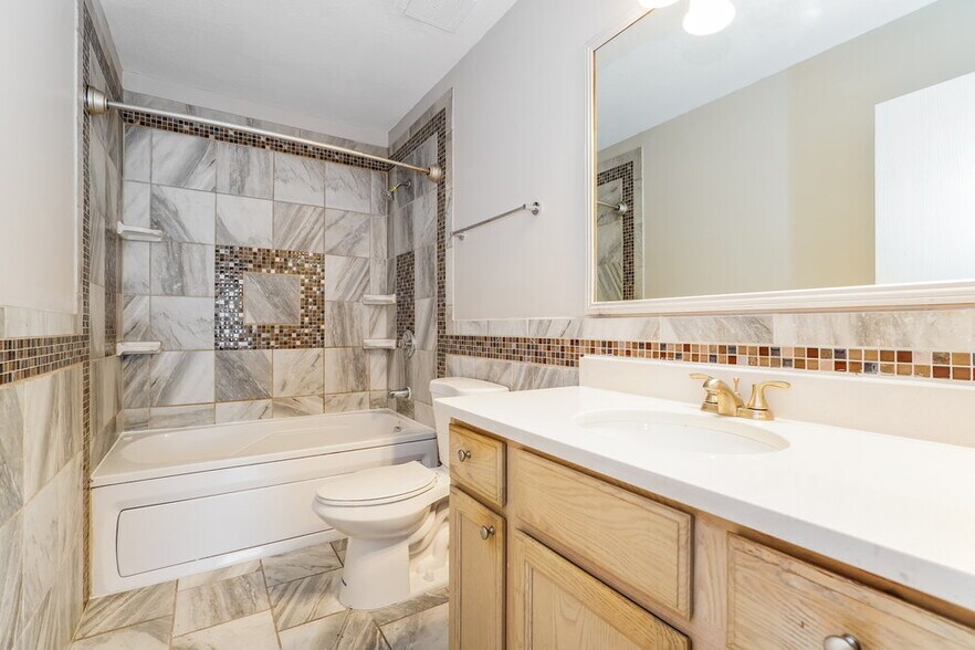 Building Photo - 4959 Brice Meadow Dr