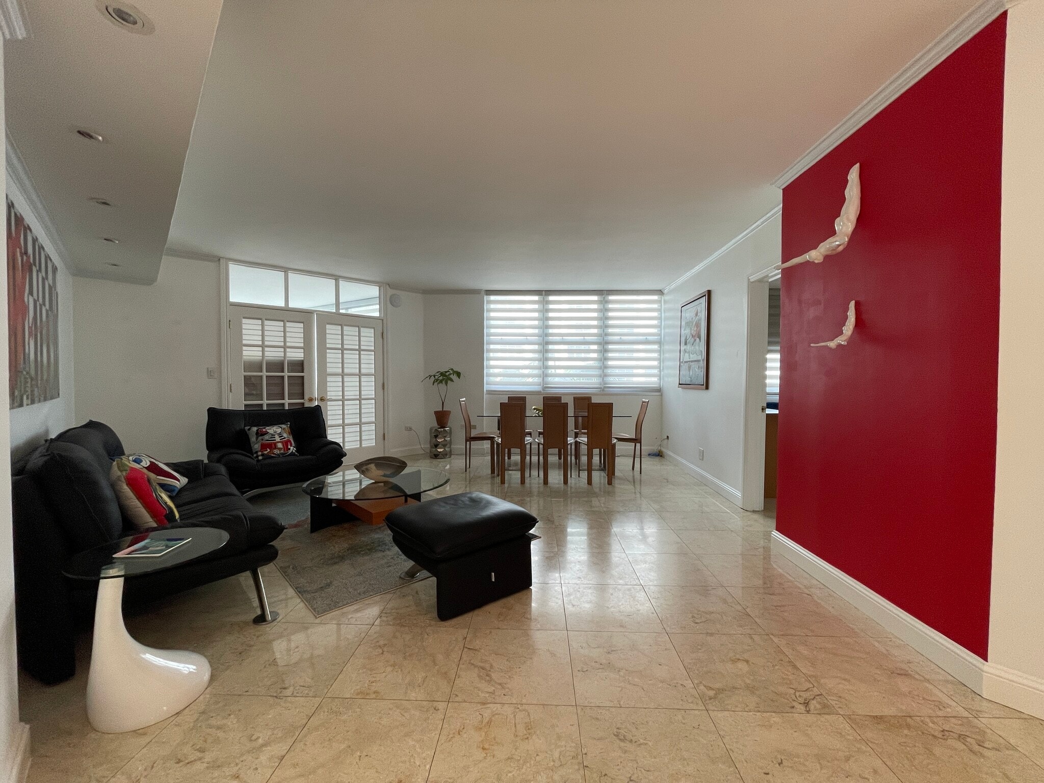 Building Photo - 999 Brickell Bay Dr