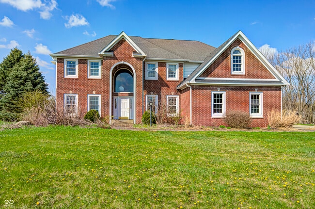 Building Photo - 2009 W 250 N