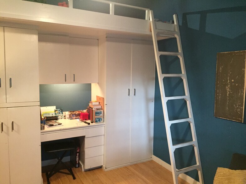 Building Photo - 2573 Oxford Lane