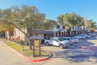 Building Photo - Round Rock Townhomes