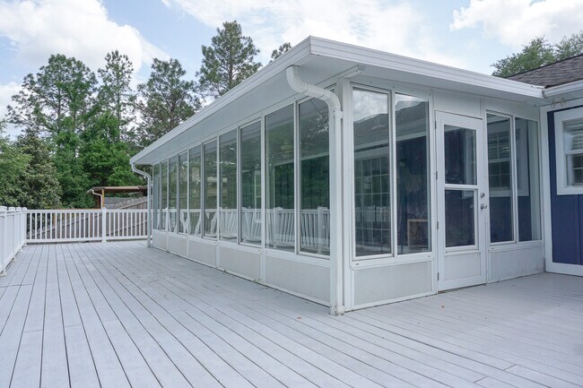 Building Photo - 233 Grand Prix Dr