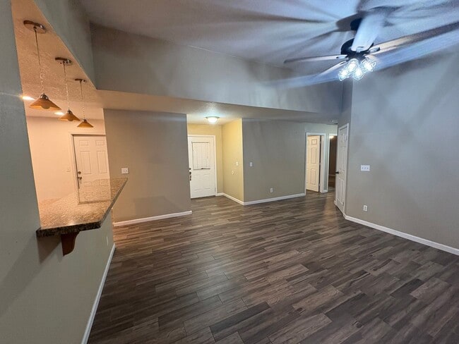 Building Photo - Great 4 bedroom home with pool