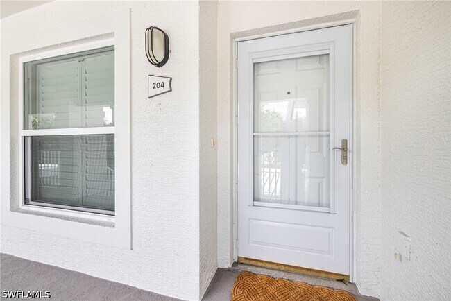 Building Photo - 975 Tarpon Cove Dr
