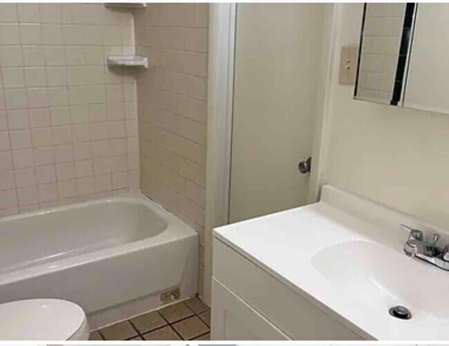 Building Photo - 3448 Bruin Dr