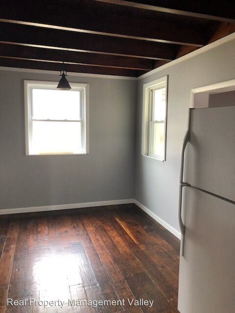 Building Photo - 3 br, 2 bath House - 222 Chestnut Street