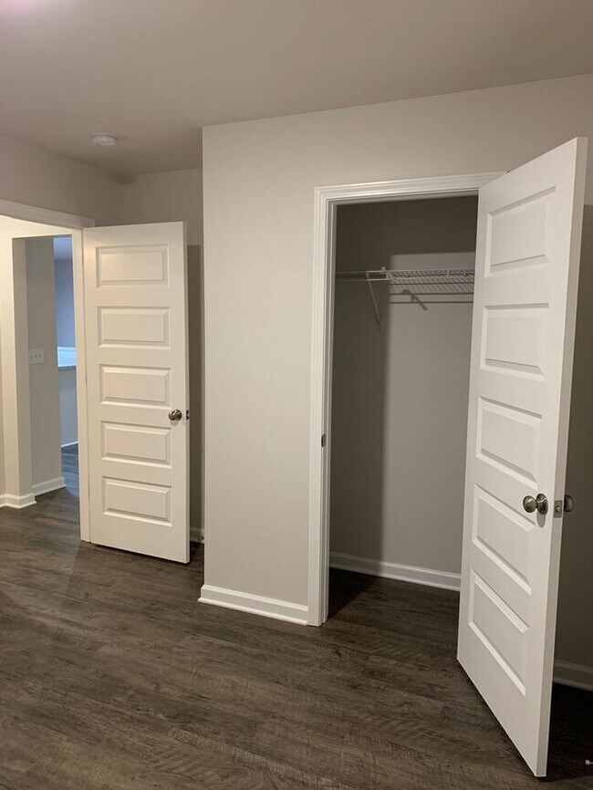 Building Photo - Don't Miss Out! Beautiful 3-Bedroom Home in Kilpatrick Landing — Available Now!