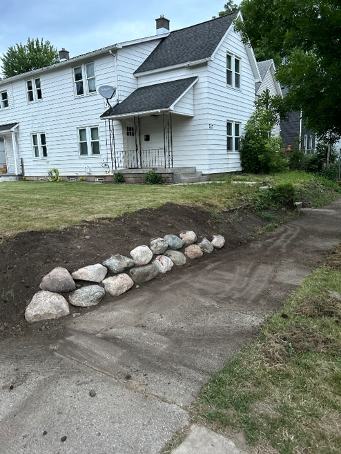 Building Photo - 523 Crosby St NW